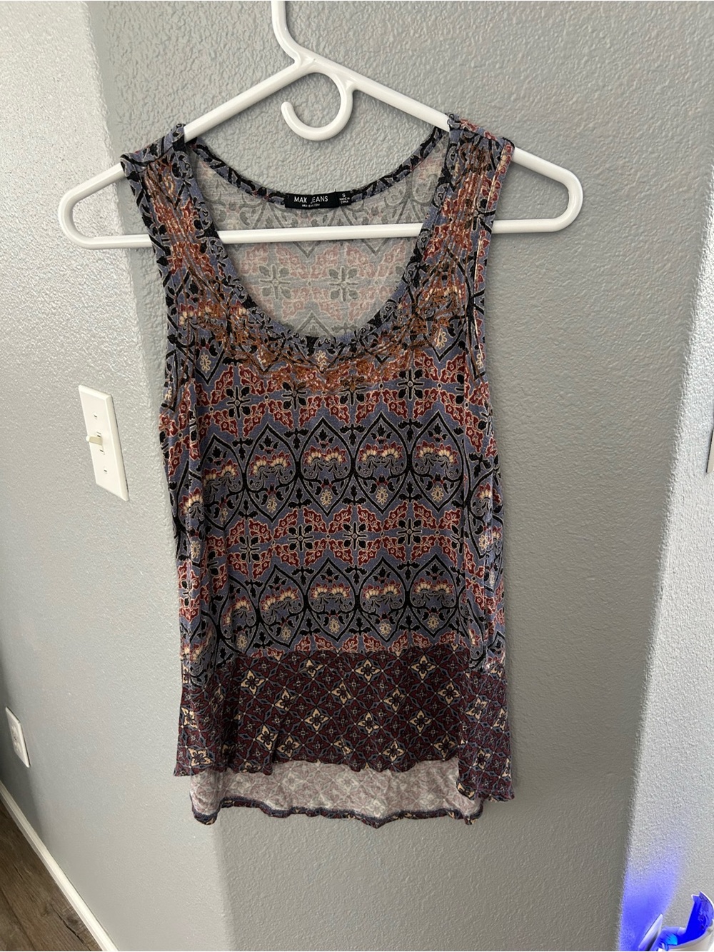 Max Jeans Multicolor Printed Sleeveless Tank Top